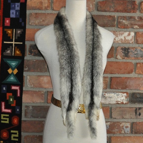 Beautiful Mink Ivory Black Cross Scarf, Neck Wrap Double Sided Paws & Tails 52" - Picture 8 of 11